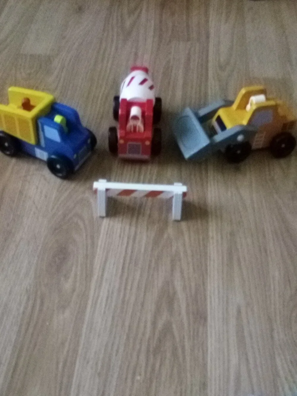 Melissa and Doug Used Classic Wooden Toy Construction Vehicle Set #656